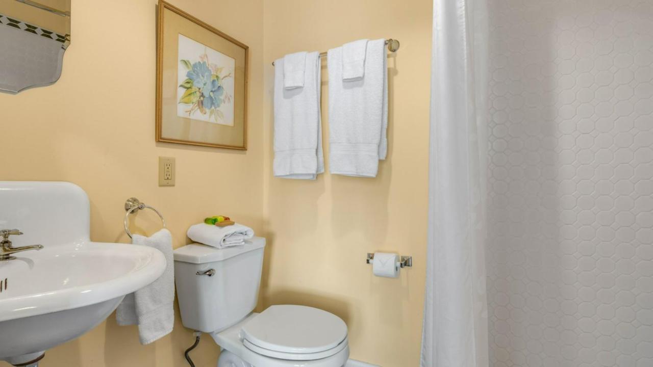 Hotel The Woodbridge House à Kingsville Extérieur photo